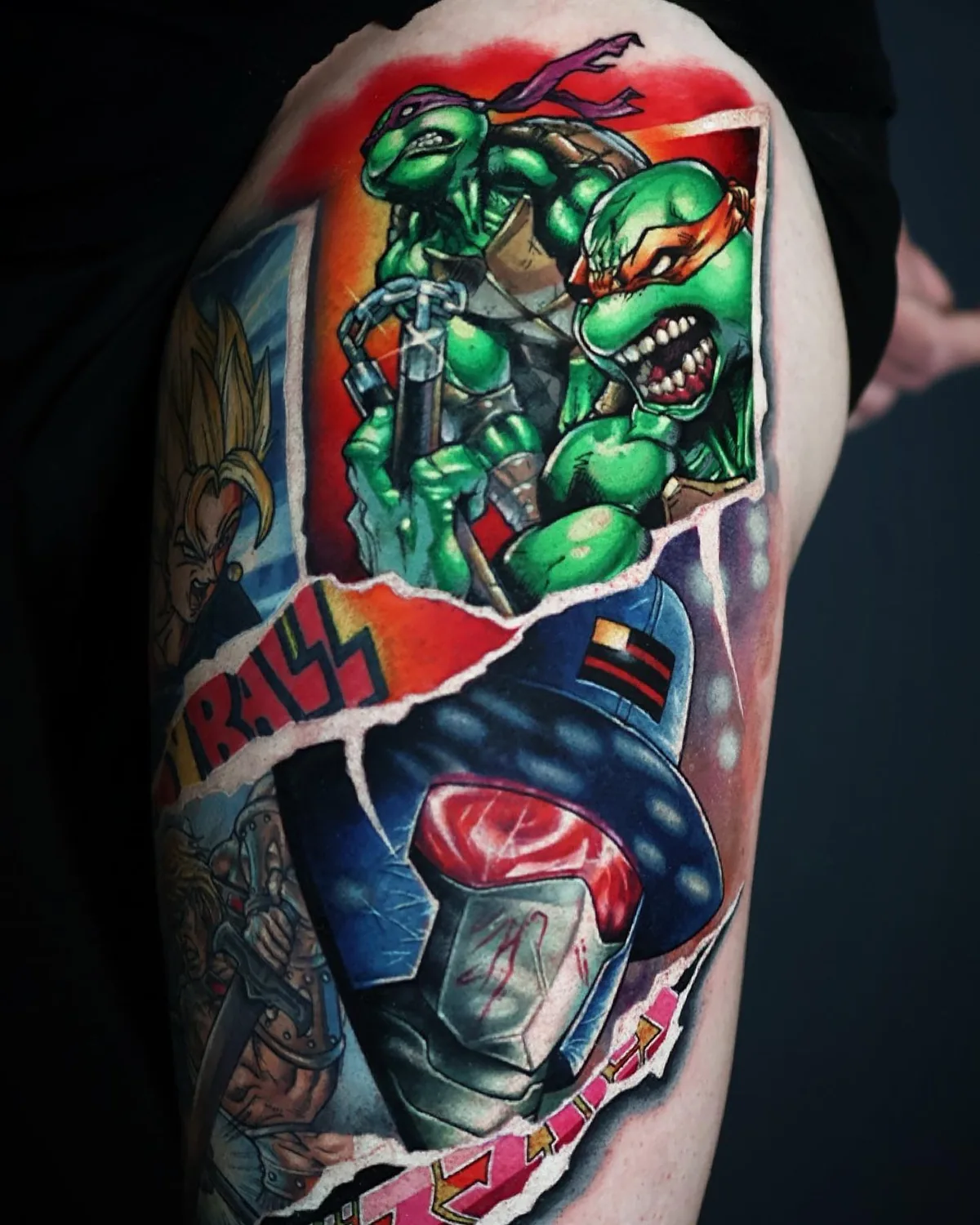 Farbiges New-School-Tattoo am Bein.