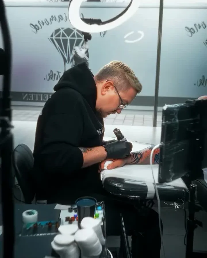 Tattoo-Artist im Studio Heilbronn/Neckarsulm.